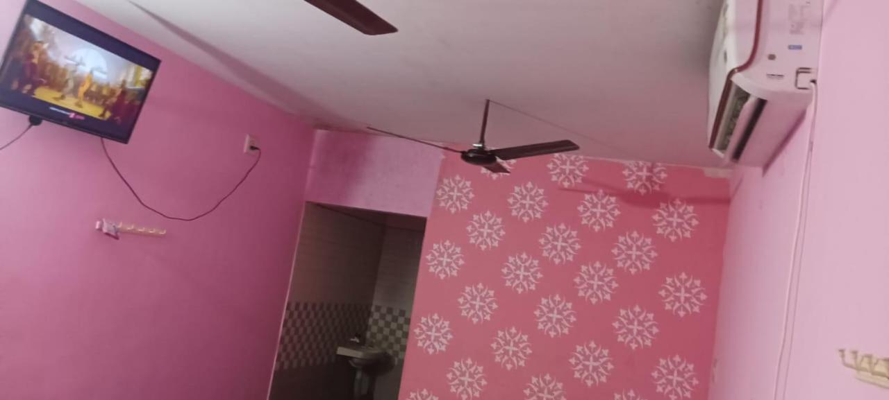 Amp Lodge Vellore Bagian luar foto